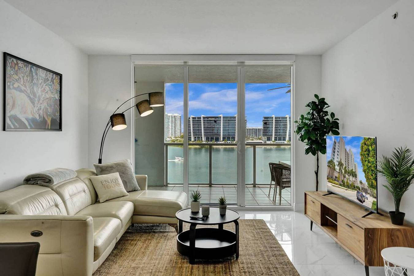Entire apartment, Marina bay  sunny isles 1005 in Sunny Isles Beach, Florida