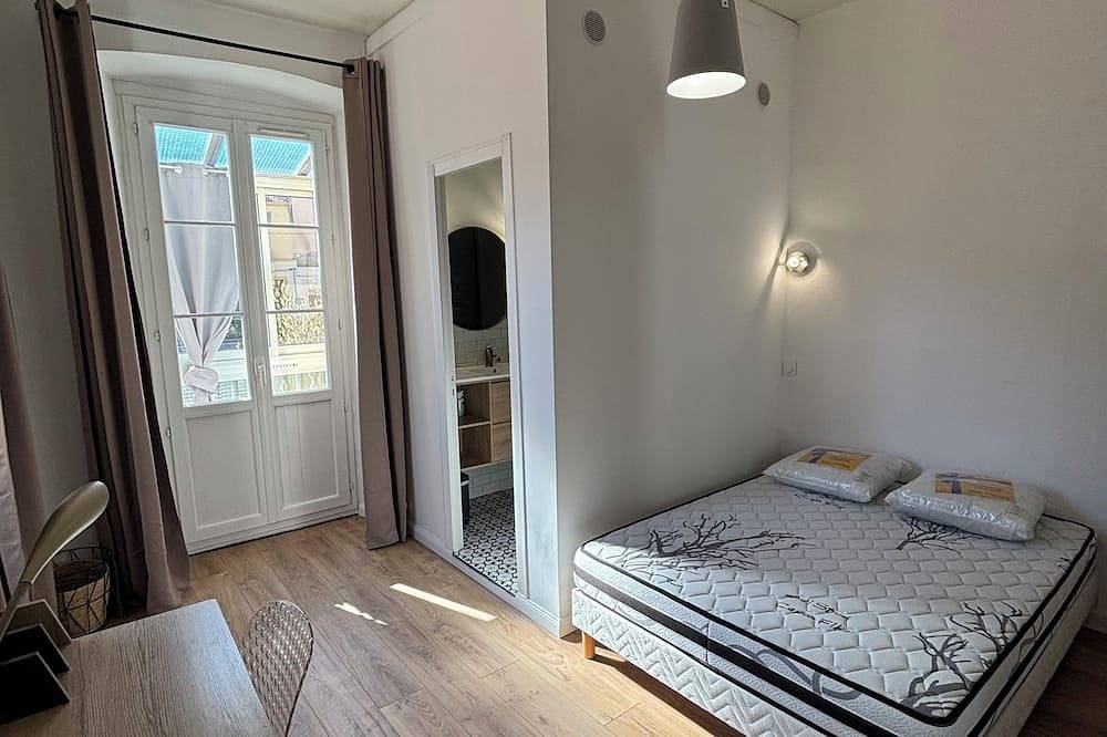 Charming T3 50m2 full center corte wifi tv washing machine quiet bright 6 person in Corte (Córcega), Parc naturel régional de Corse