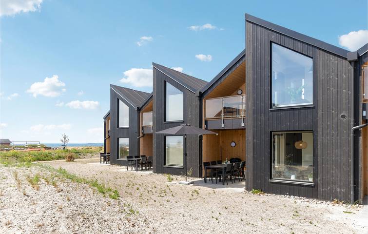 Ferielejlighed for 5 personer, med Terrasse og Have på Sjælland