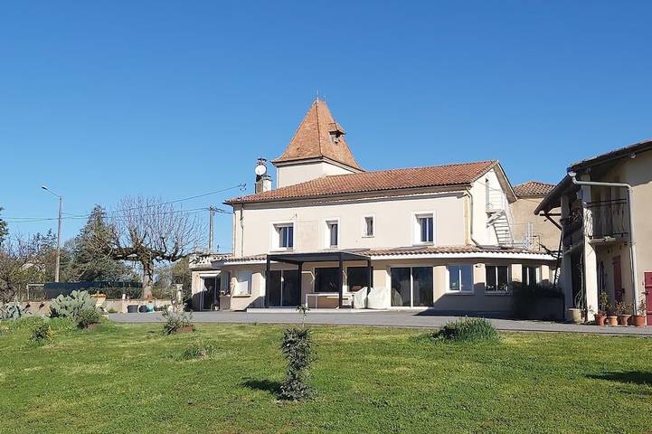Holiday home for 8 people, with garden and balcony - 1