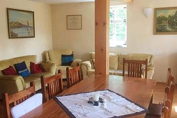 Agriturismo für 16 Personen, mit Garten und Pool in Waldeck