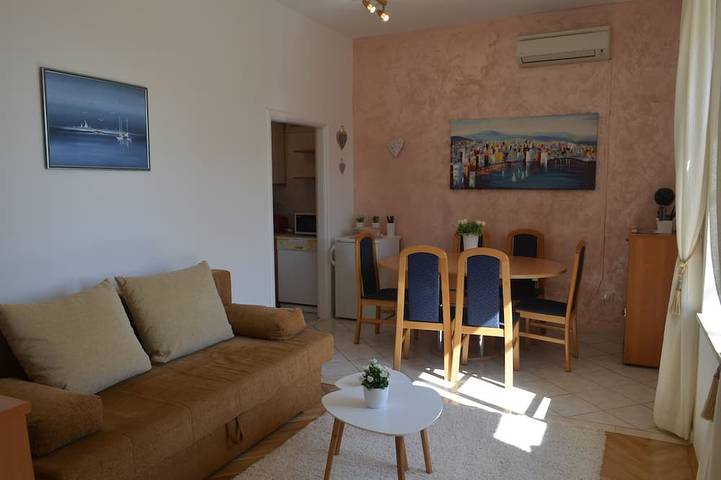 Ferienwohnung für 5 Personen, mit Terrasse und Garten in Dubrovnik
