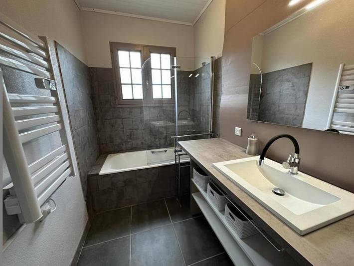 Location de vacances pour 5 personnes, avec Terrasse et Jardin à Saint-Perdon