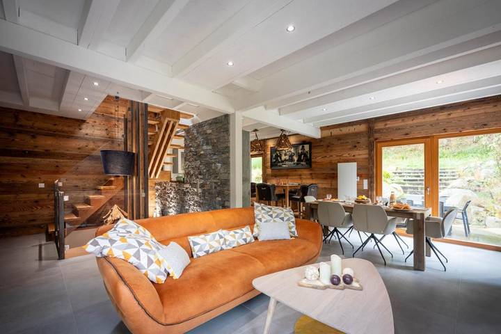 Chalet voor 6 personen, with sauna and whirlpool as well as terras in de Vogezen