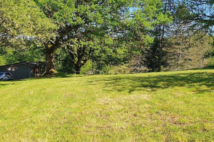 Gîte pour 3 personnes, avec piscine et terrasse à Saint-Cernin-de-l'Herm - 4