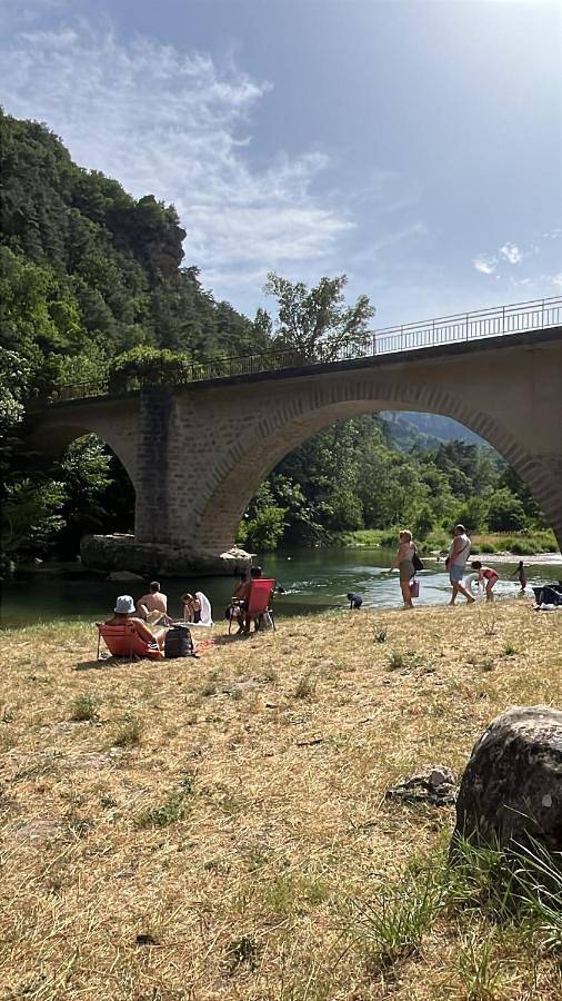 Gîte pour 2 personnes, avec terrasse et jardin, animaux acceptés à La Roque-Sainte-Marguerite - 4