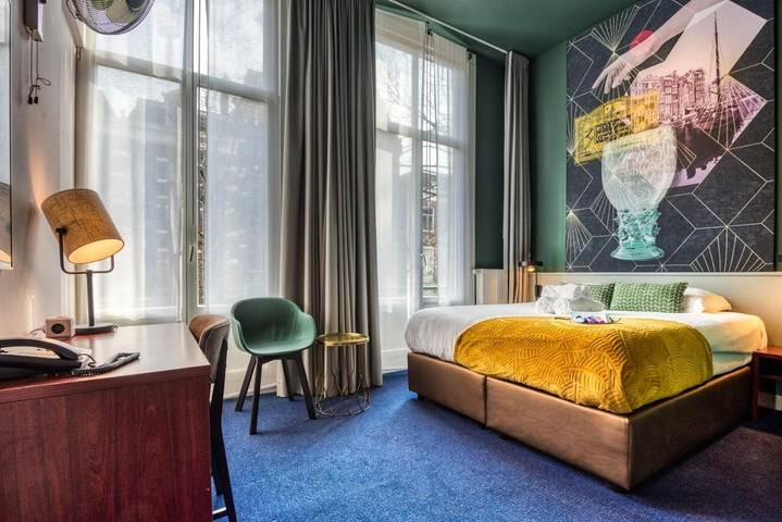 Hotel voor 2 personen, with tuin and uitzicht as well as terras in Amsterdam West