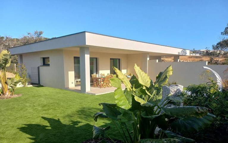 Appart’hôtel pour 4 personnes, avec balcon et jardin