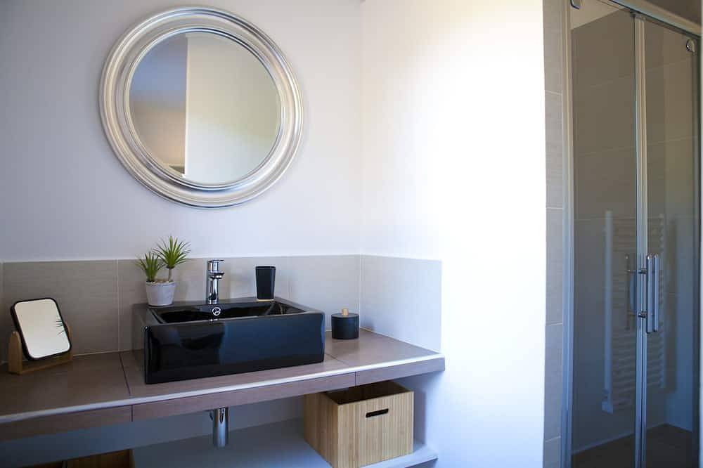 Contemporary Villa In Quiet Location - Swimming Pool in Sainte-Lucie de Porto-Vecchio, Zonza