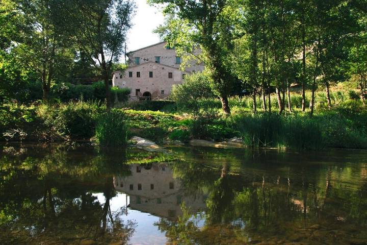 Agriturismo per 2 persone, con Giardino e Panorama a Urbania