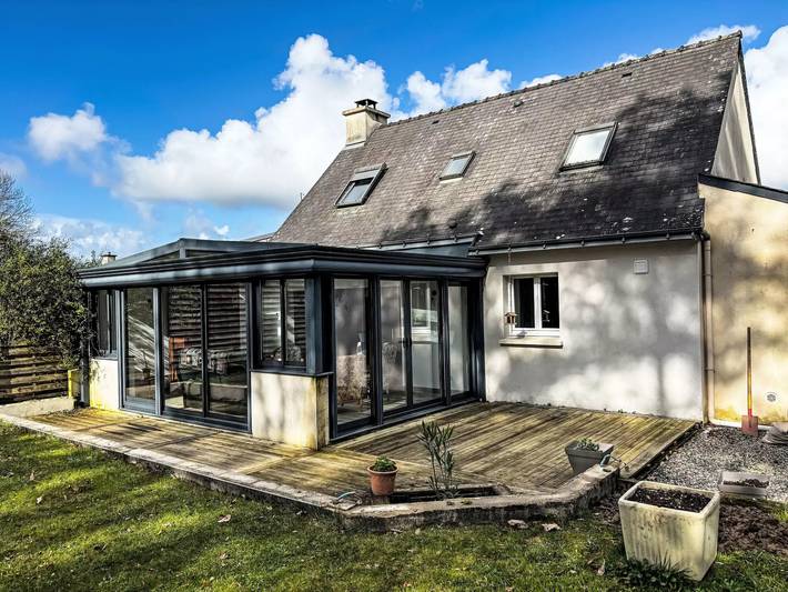 Location de vacances pour 6 personnes, avec terrasse à Nostang