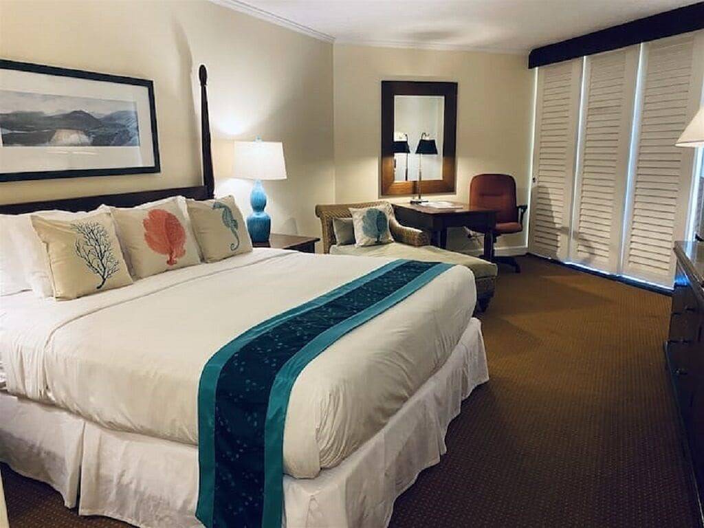 Ganze Wohnung, Stunning Oceanview Room, Beachfront Resort, 4 Pools, 2 Jacuzzis, Restaurants in Kauai Beach Resort, Kauai