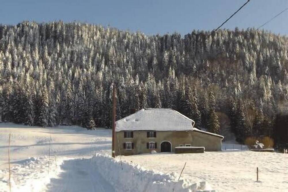 Alquiler renovado antigua granja y turismo labélisée y discapacidad, tranquilo. in Morbier, Parc naturel régional du Haut-Jura