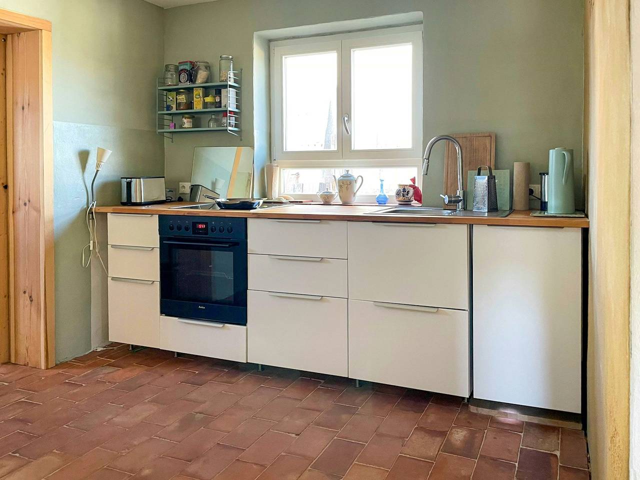 Ruhiges Studio-Refugium mit friedvollem Garten in Wenzlow, Mittelmark