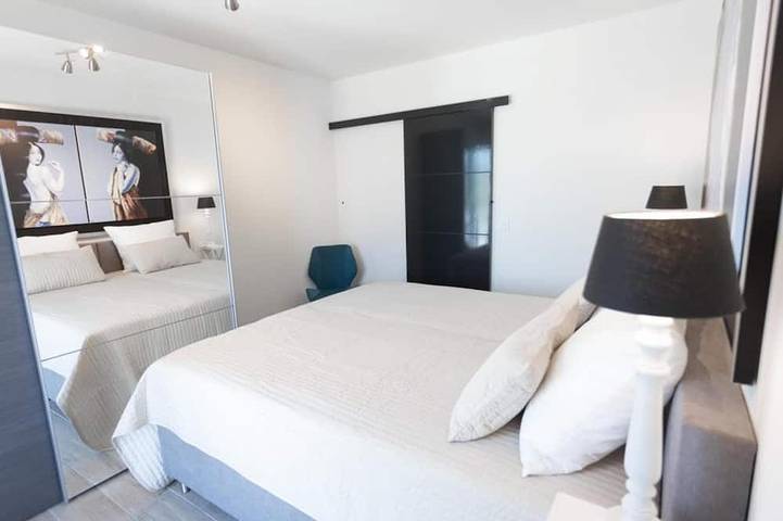 Location de vacances pour 8 personnes, avec jardin à Aigne - 2