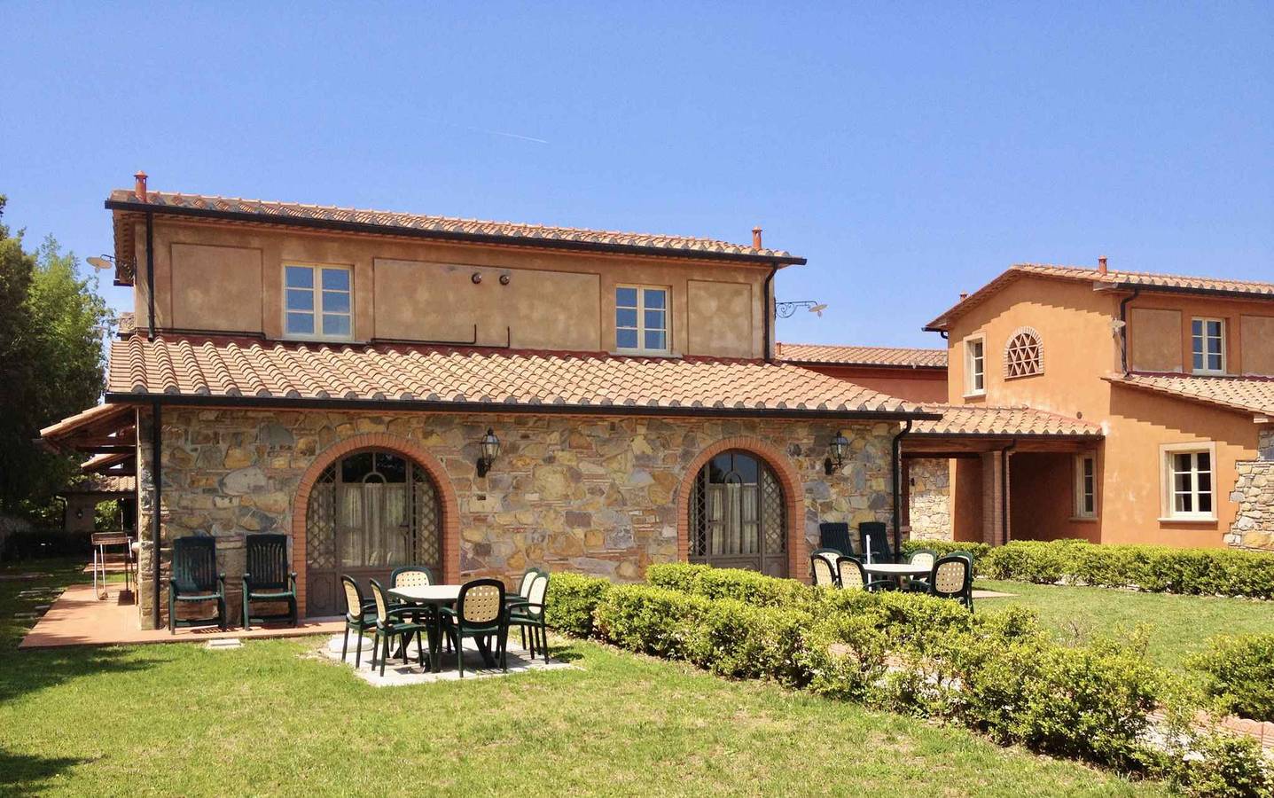 Ganze Ferienwohnung, Ferienwohnung Dreizimmerwohnung für 6 Personen  in Monteverdi Marittimo, Etruskische Küste