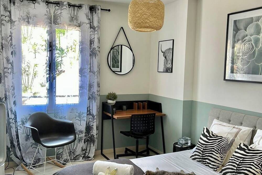 Beautiful modern villa with swimming pool. 10min from Cannes in Pégomas, Mediterranean Coast (France)
