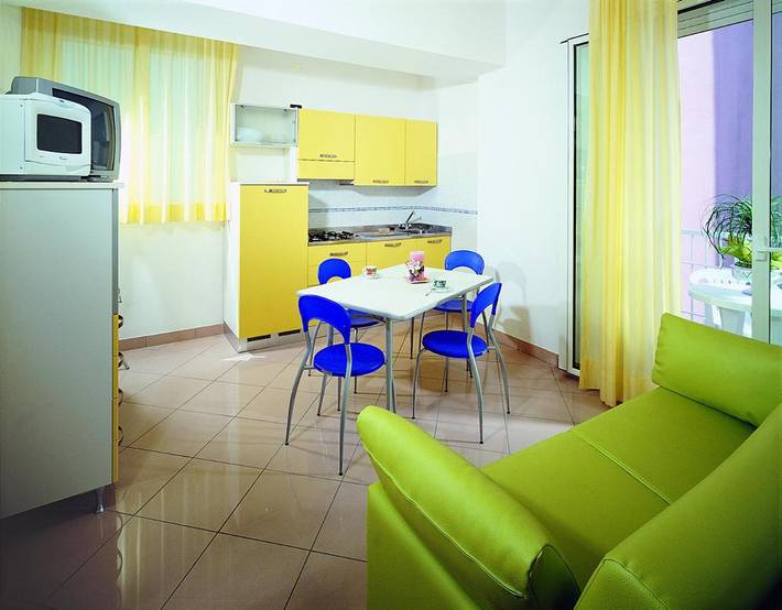 Appart’hôtel pour 4 personnes, avec Balcon à Cattolica