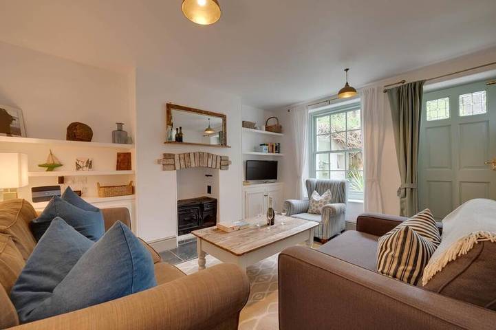 Cottage for 4 people, with pets in Polruan