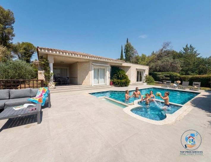 Chalet para 8 personas, con jardín además de piscina y vistas - 1