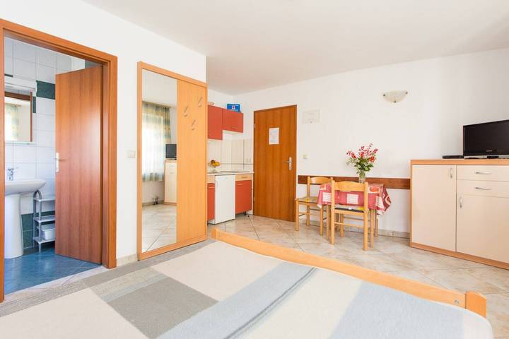 Gîte pour 2 personnes, animaux acceptés dans Krk - 4