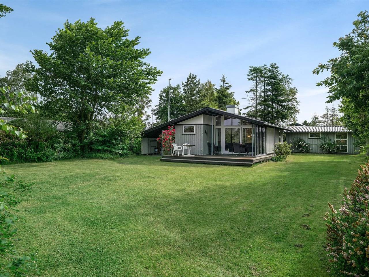 "Juditha" - 400m from the sea in Vejlby Fed, Lillebælt