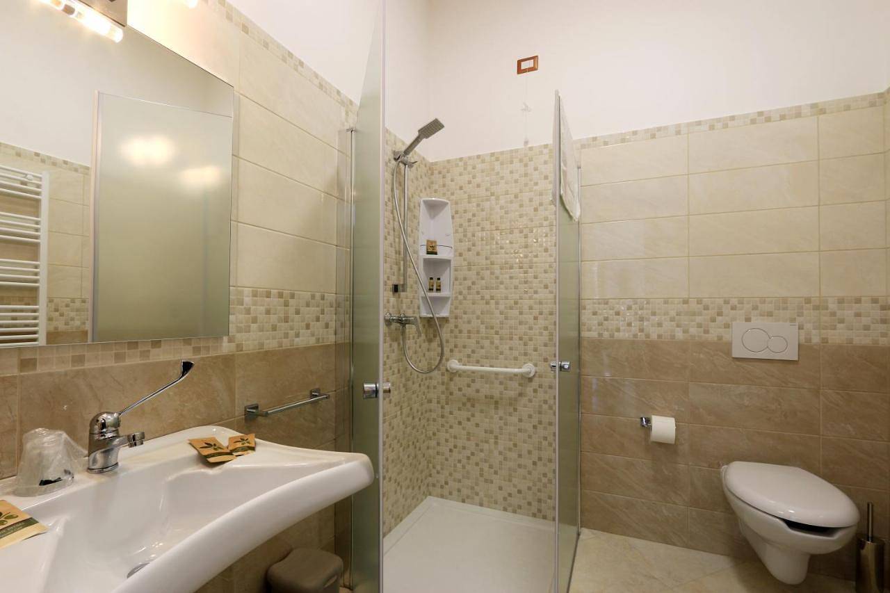Double Room with Private Bathroom in Presicce, Golfo di Taranto