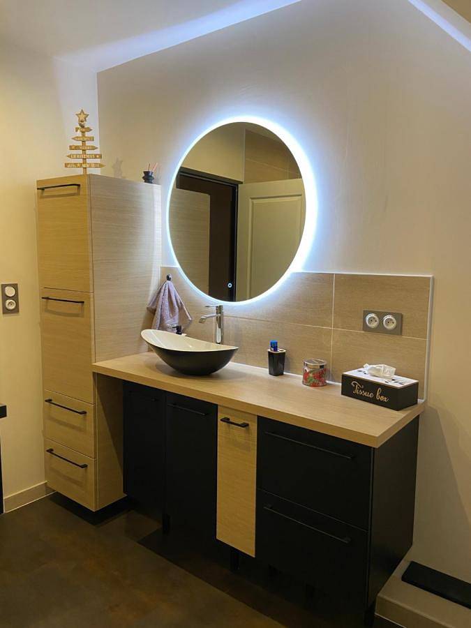 Location de vacances pour 2 personnes, avec jardin ainsi que terrasse et vue à Guécélard - 2