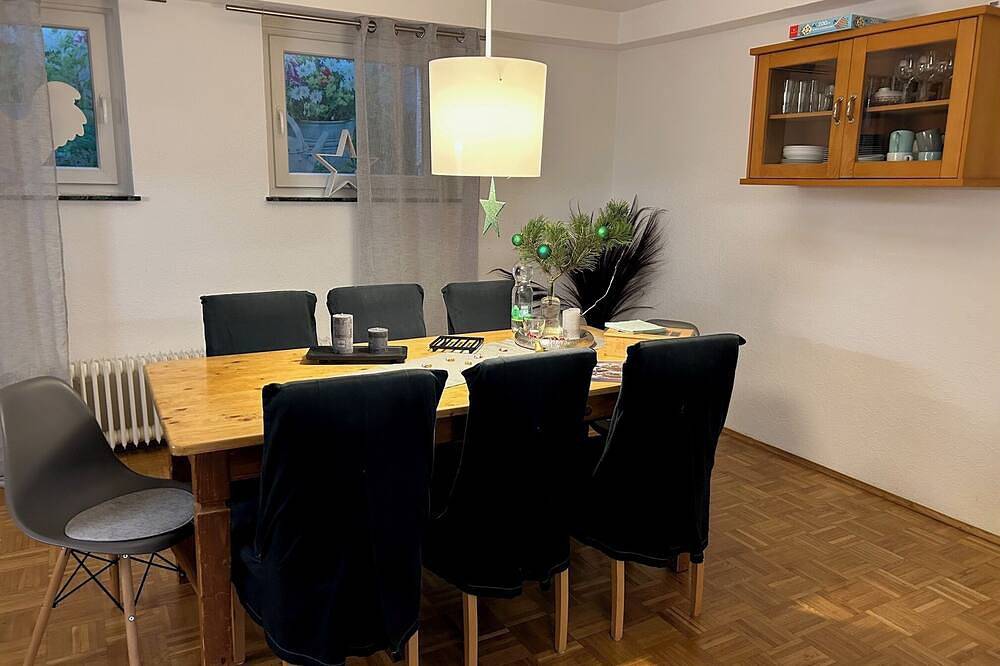 Ganze Wohnung, Ferienwohnung Wermelskirchen Tente 100qm mit Garten in Wermelskirchen, Rheinisch-Bergischer Kreis
