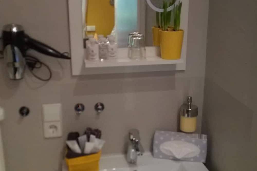 Eenpersoonskamer, douche / Wc - Pension Pauly in Boppard, Mittelrhein