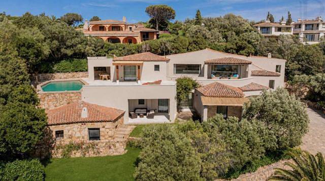 Villa pour 8 personnes, avec jardin ainsi que piscine et vue à Porto Cervo - 2