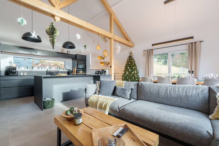 Holiday home for 8 people, with garden and terrace as well as hot tub - 1