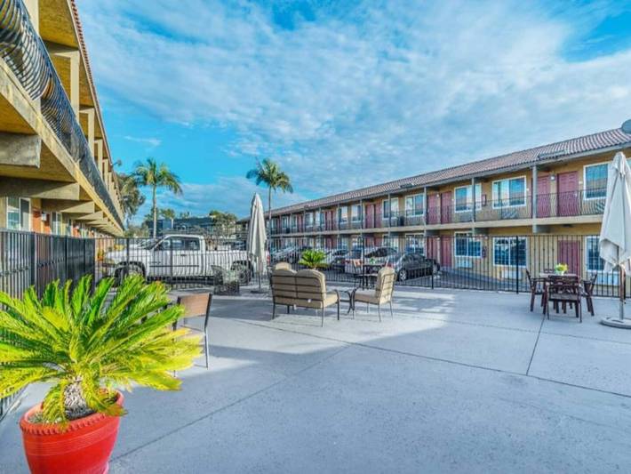 Ganze Wohnung, 1 Kingsize-Bett | Rauchen, Mikrowellen-Kühlschrank in San Diego, San Diego County