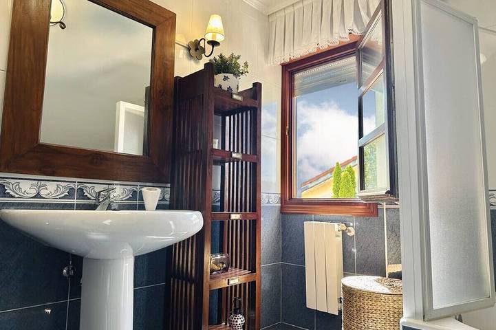 Casa con jardín privado-20806-El jardín de Lucía in Santiuste, Argoños