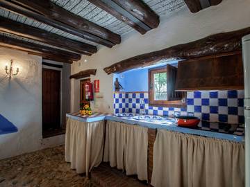 Casa Rural para 8 Personas en Fuentes de Cesna, Algarinejo, Foto 4