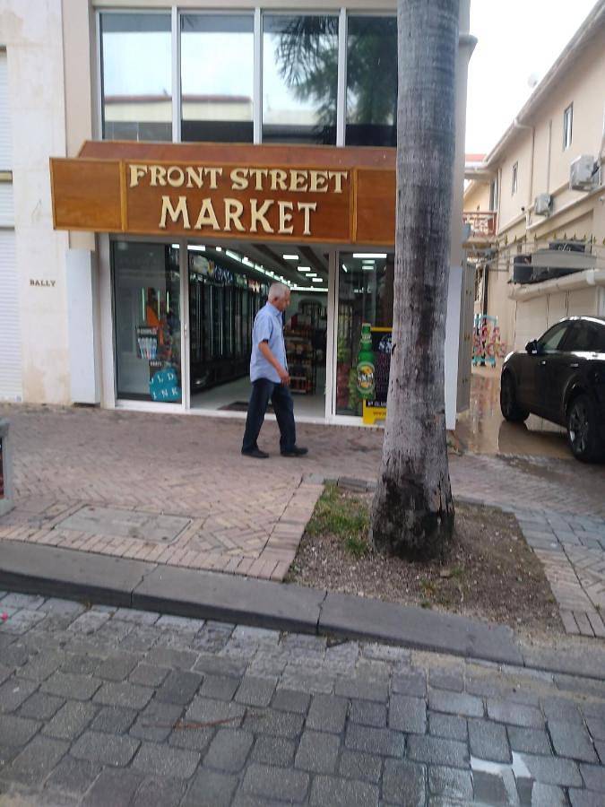 Chambre d’hôte pour 5 personnes, avec terrasse et jardin dans Saint Martin - 2