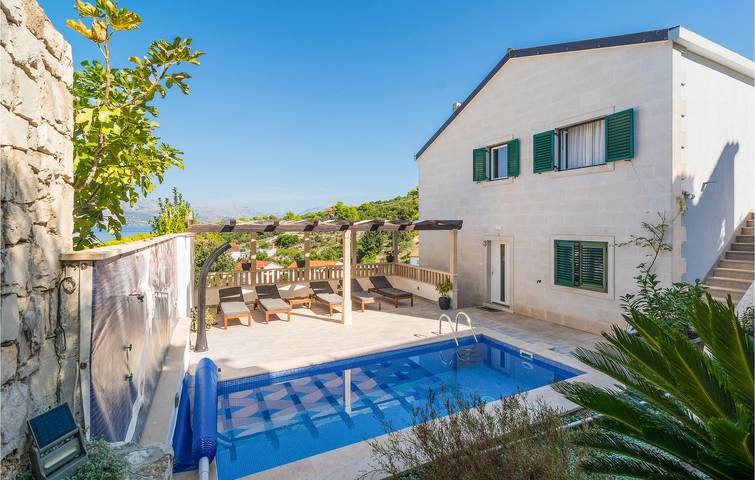 Gemütliche 350 m² große Wohnung mit Pool, WLAN und nur wenige Schritte vom Strand entfernt in Postira, Brac