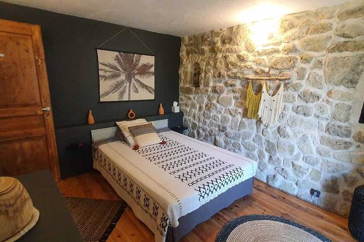 Location de vacances pour 6 personnes, avec balcon et jardin à Puget - 2