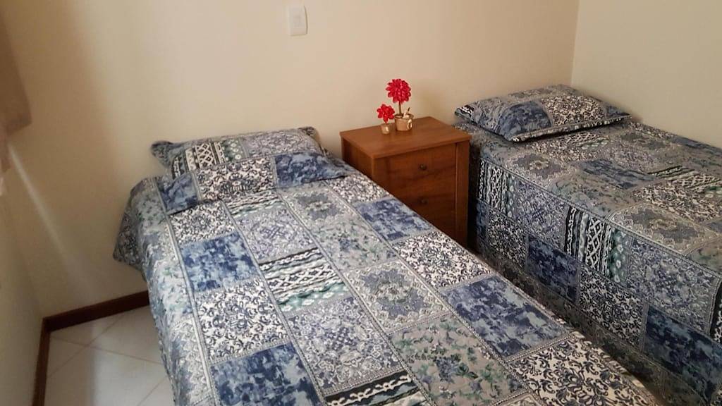 Ganze Wohnung, Vor Dem Meer! Schreibe eine Bewertung! 3qtos: 2suites und 1qto c bnh indep. 06pes 2Elev 2vagas in Guarapari, Região Metropolitana da Grande Vitória