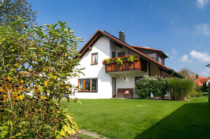Geheel appartement, Appartement 'Anne's' met balkon en Wi-Fi in Bad Waldsee, Region Bodensee-Oberschwaben