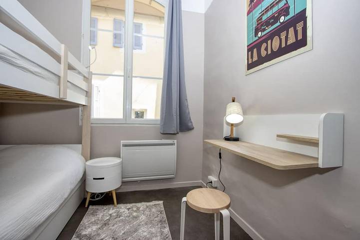 Gîte pour 6 personnes, avec jardin et terrasse dans Office de Tourisme de la Ciotat - 3