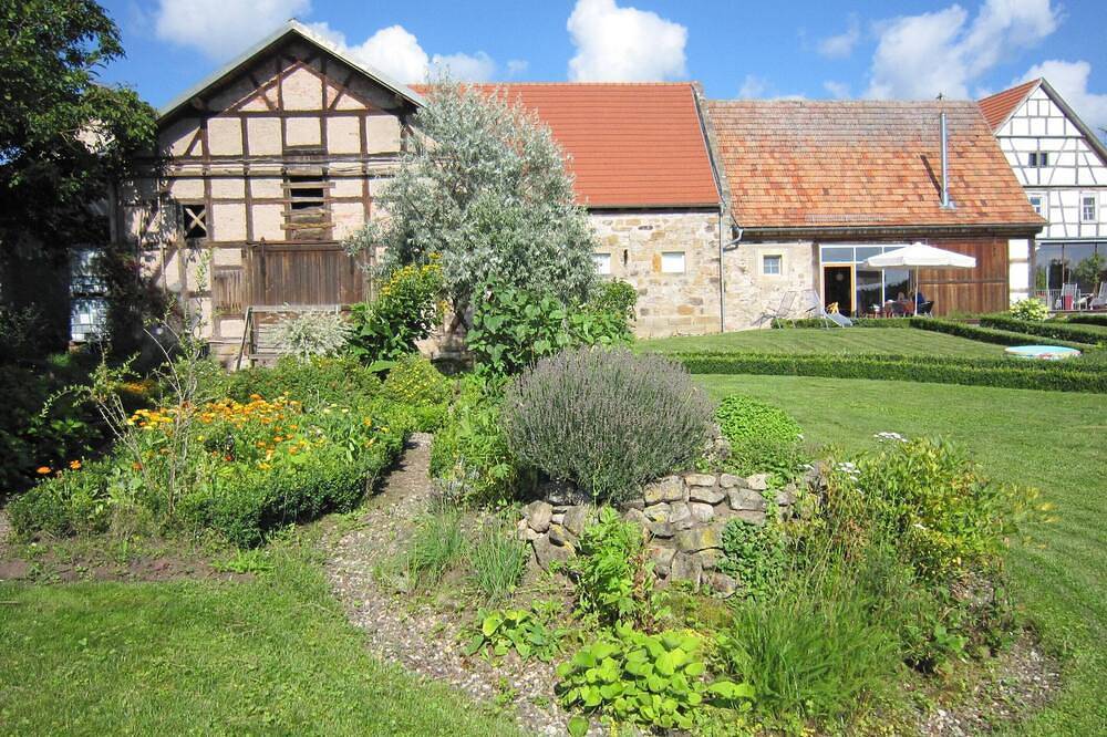 Bauhaus Kö2: Komfort in historischen Mauern, Ruhe und Natur für Sie ganz alleine in Königsberg in Bayern, Landkreis Haßberge