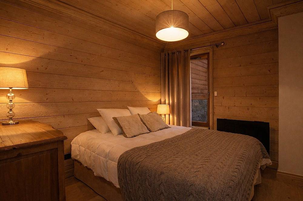 Entire apartment, Stunning duplex in Courchevel - 3 bedrooms, parking, Wifi in Courchevel 1650 (Moriond), Saint-Bon-Tarentaise