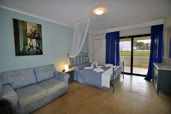 Xenos Villa 2 - Luxusvilla Mit Privatem Swimmingpool, Nahe Dem Meer in Tigaki, Kos