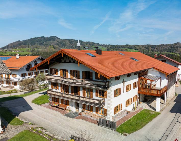 Ganze Ferienwohnung, Fischerhof Samerberg - Auszeit mit Bergblick & Balkon - Ferienwohnung Jagastubn für max. 2 Personen in Samerberg, Bayerische Alpen