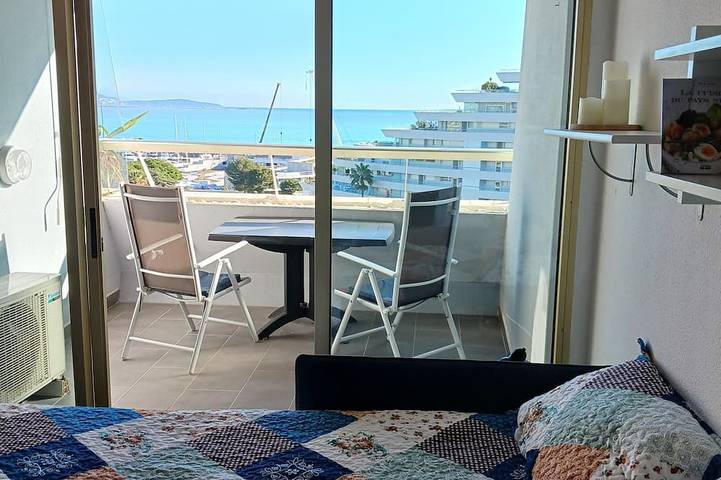 Entire apartment, Confortable Marina Baie des Anges Studio with beautifull view in Villeneuve-Loubet Plage, Villeneuve-Loubet