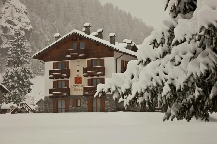 Hotel für 4 Personen, mit Sauna und Whirlpool sowie Garten - 1