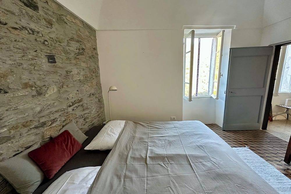 Ganze Wohnung, Schöne Ferienwohnung mit Terrasse und Garten - La Dolce Vita - in Pianavia, Vasia