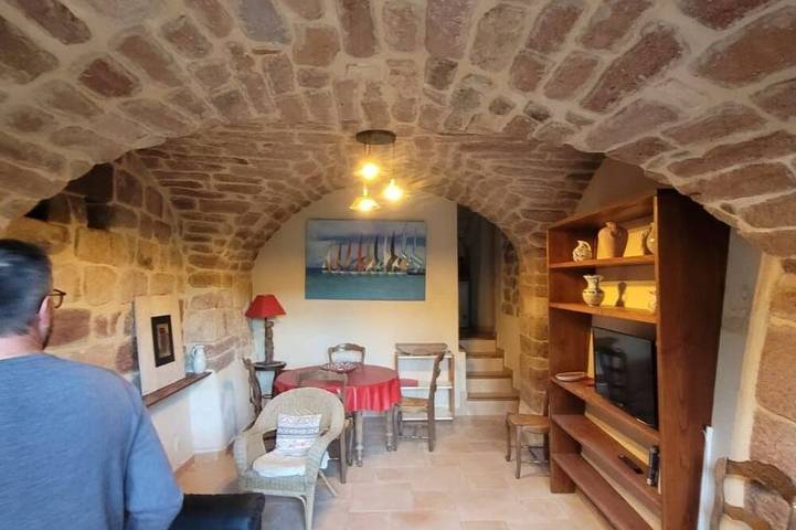 Location de vacances pour 3 personnes, avec jardin et piscine, animaux acceptés à Planzolles - 4