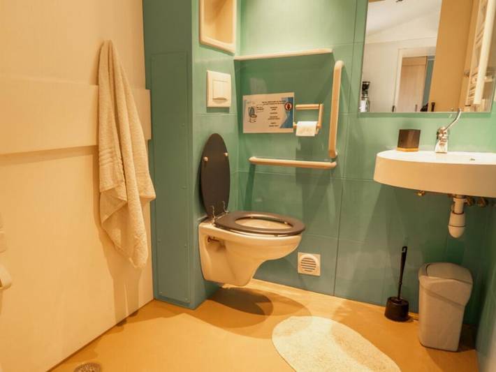 Camping Mas des Roses - Mobilhome 4 personnes - Mobile Home 2ch 4 pers Pmr in Vic-la-Gardiole, Côte méditerranéenne (France)